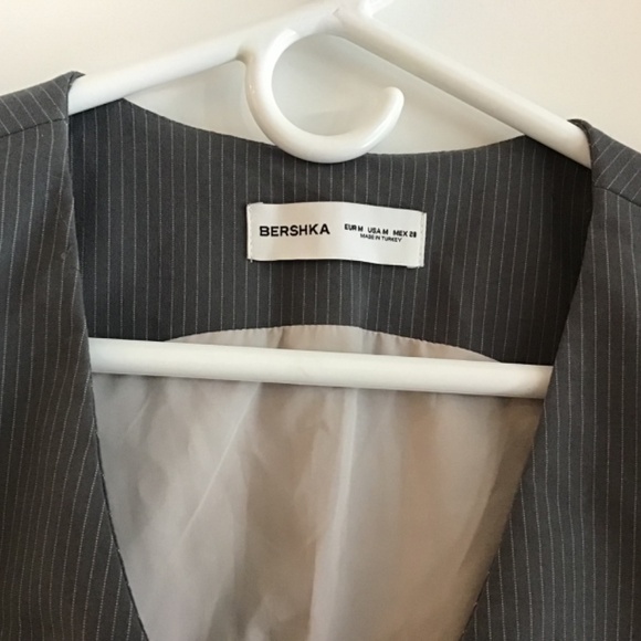 BERCHKA vest size M - Picture 4 of 4
